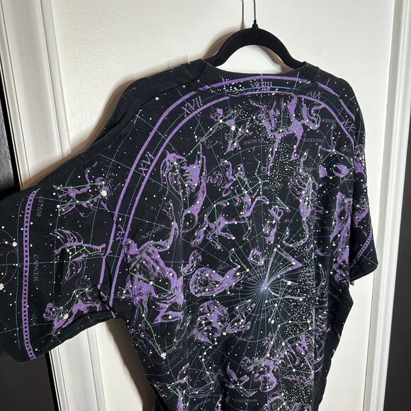 Liquid Blue Vintage 1993 Constellations Print Zodiac Graphic Tee Size XL Space - Picture 11 of 14